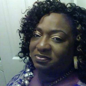 Meet your Posher, Pamela